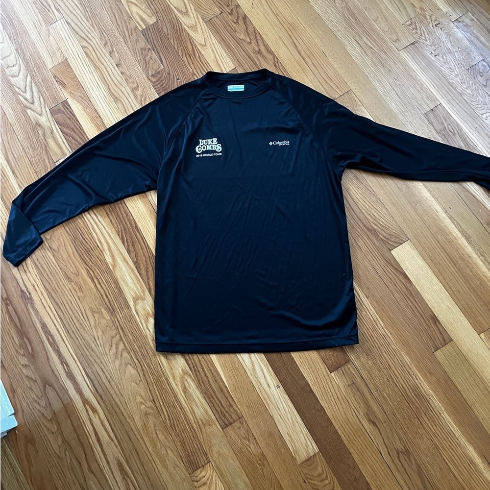 Brand new Luke Combs Columbia PFG World Tour 2019 shirt made for staff merch-med